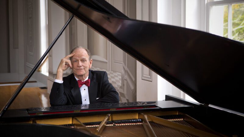 Photo of Livingston Taylor