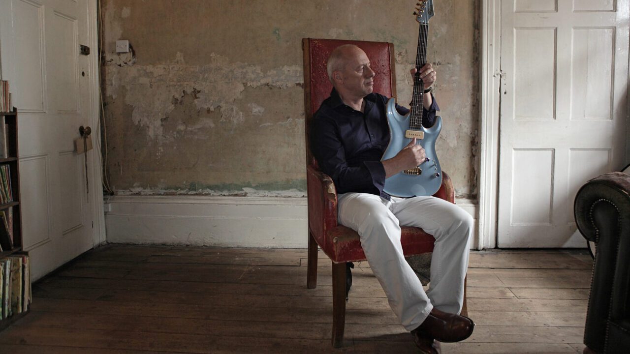 Photo of Mark Knopfler